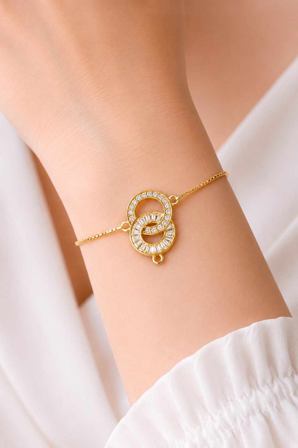 Elegant Double Circle Crystal Gold Bracelet
