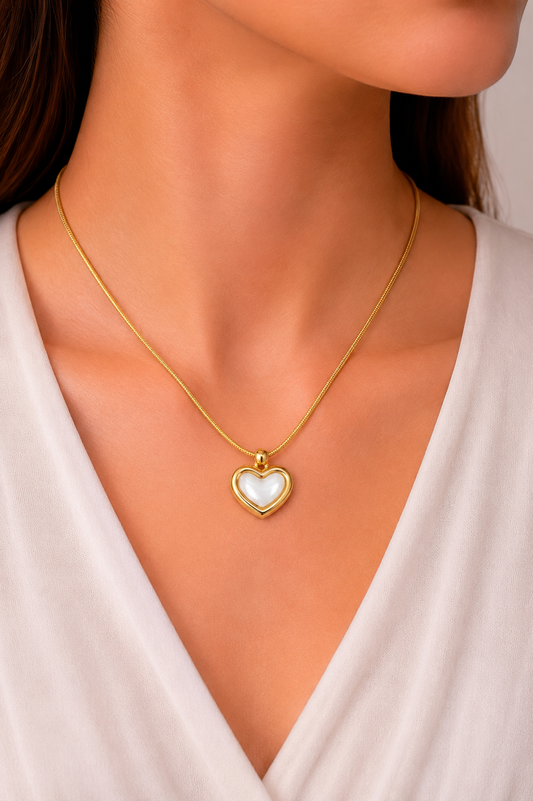 Elegant Gold Heart Pendant Necklace