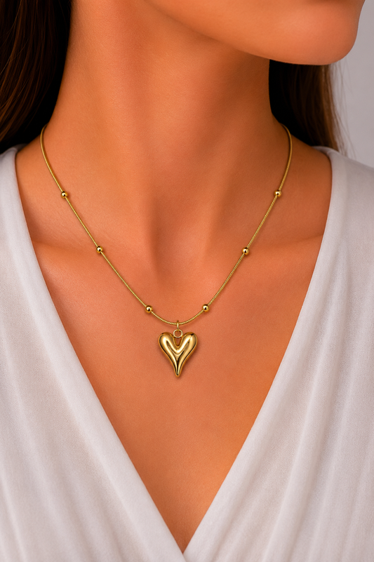 Minimalist Gold Heart Pendant Necklace with Beaded Chain