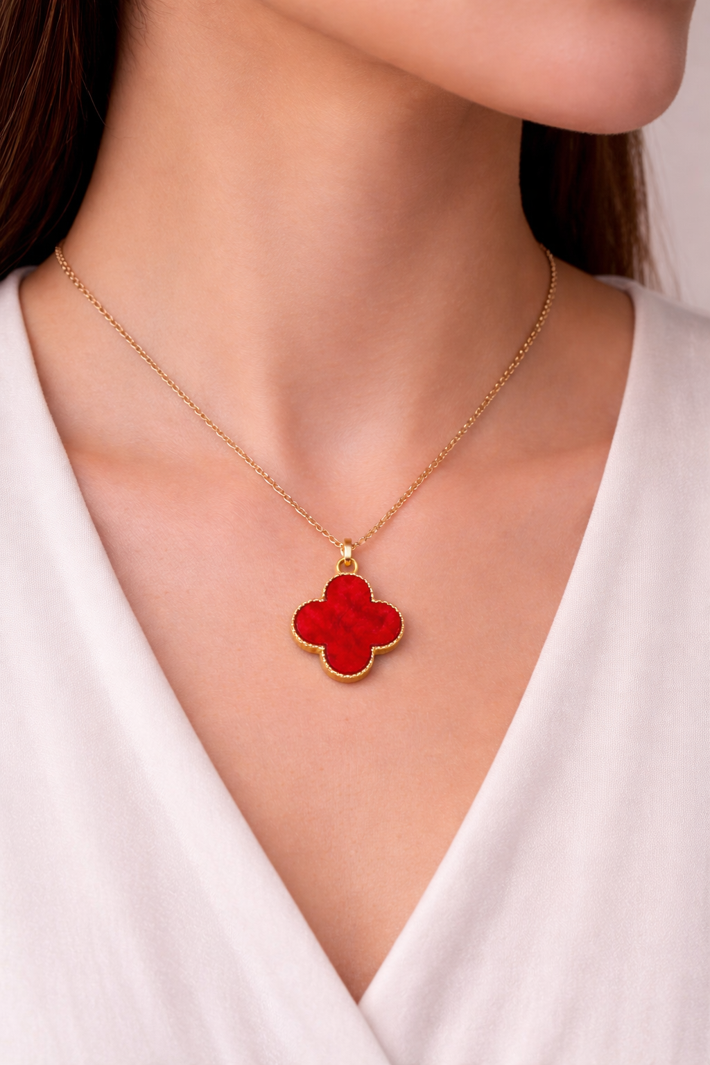 ❤️ Red Clover Pendant